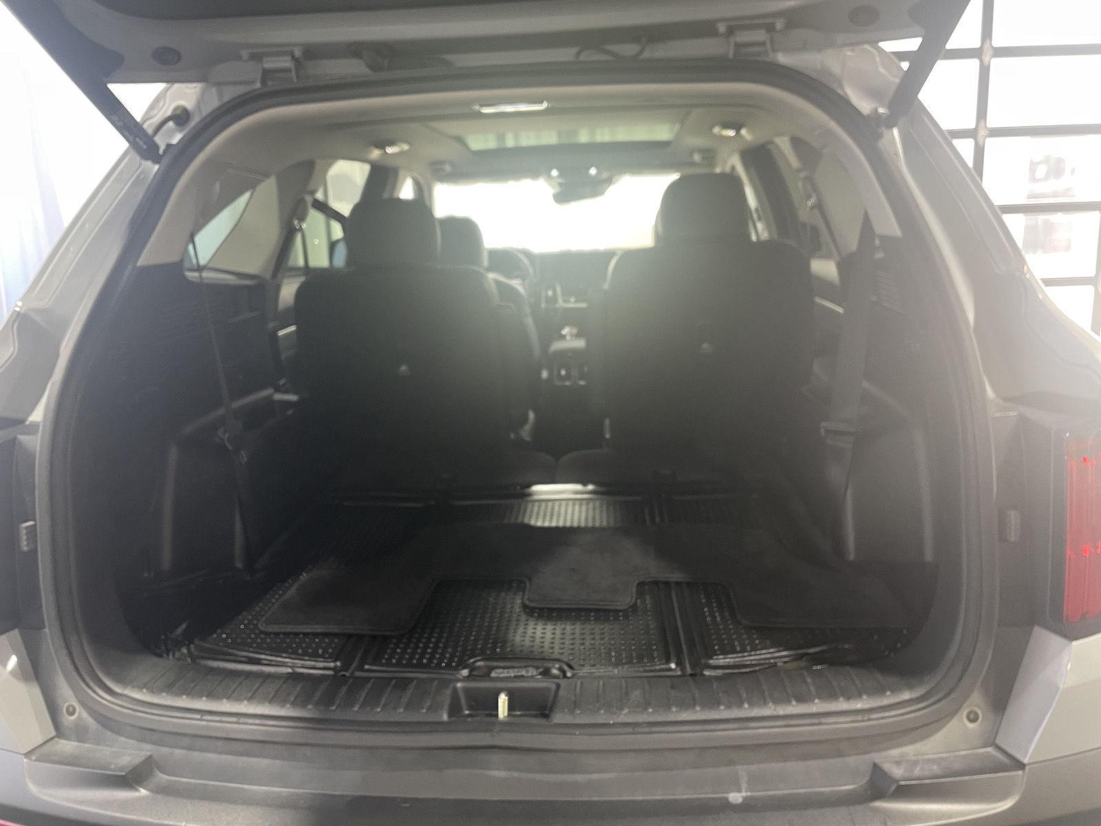 Vehicle photo 42