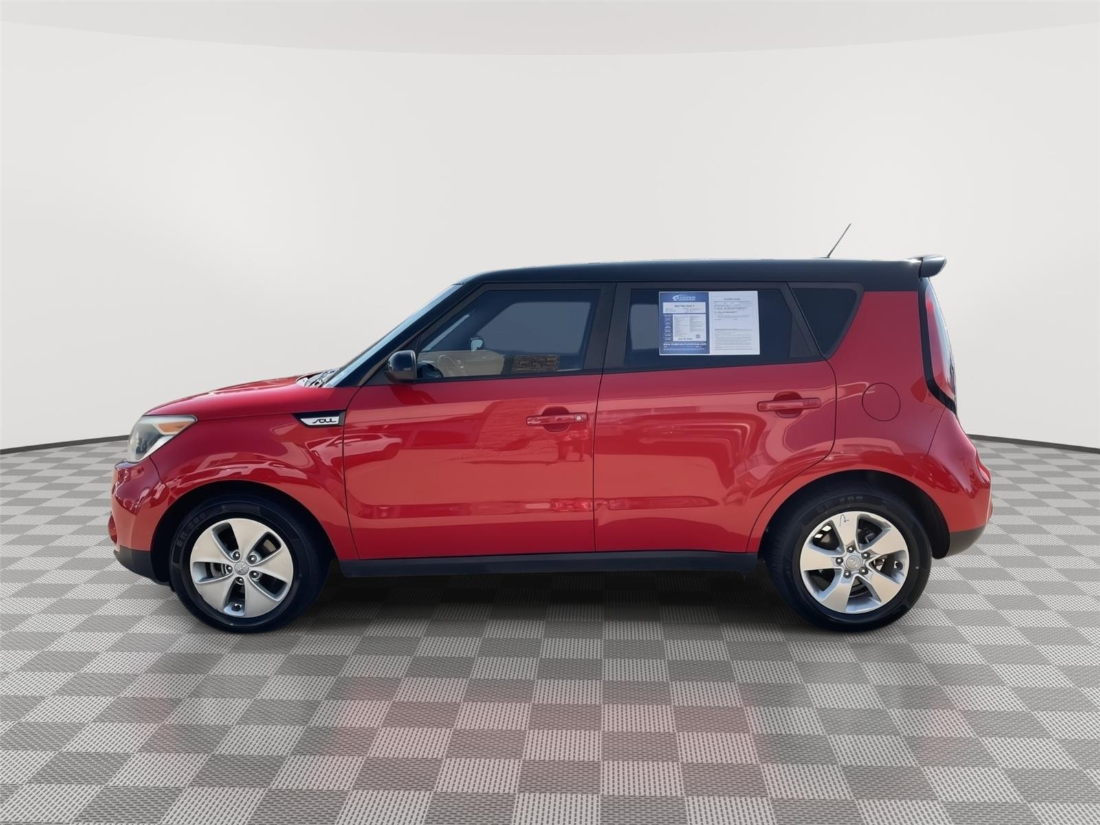 Vehicle photo 9