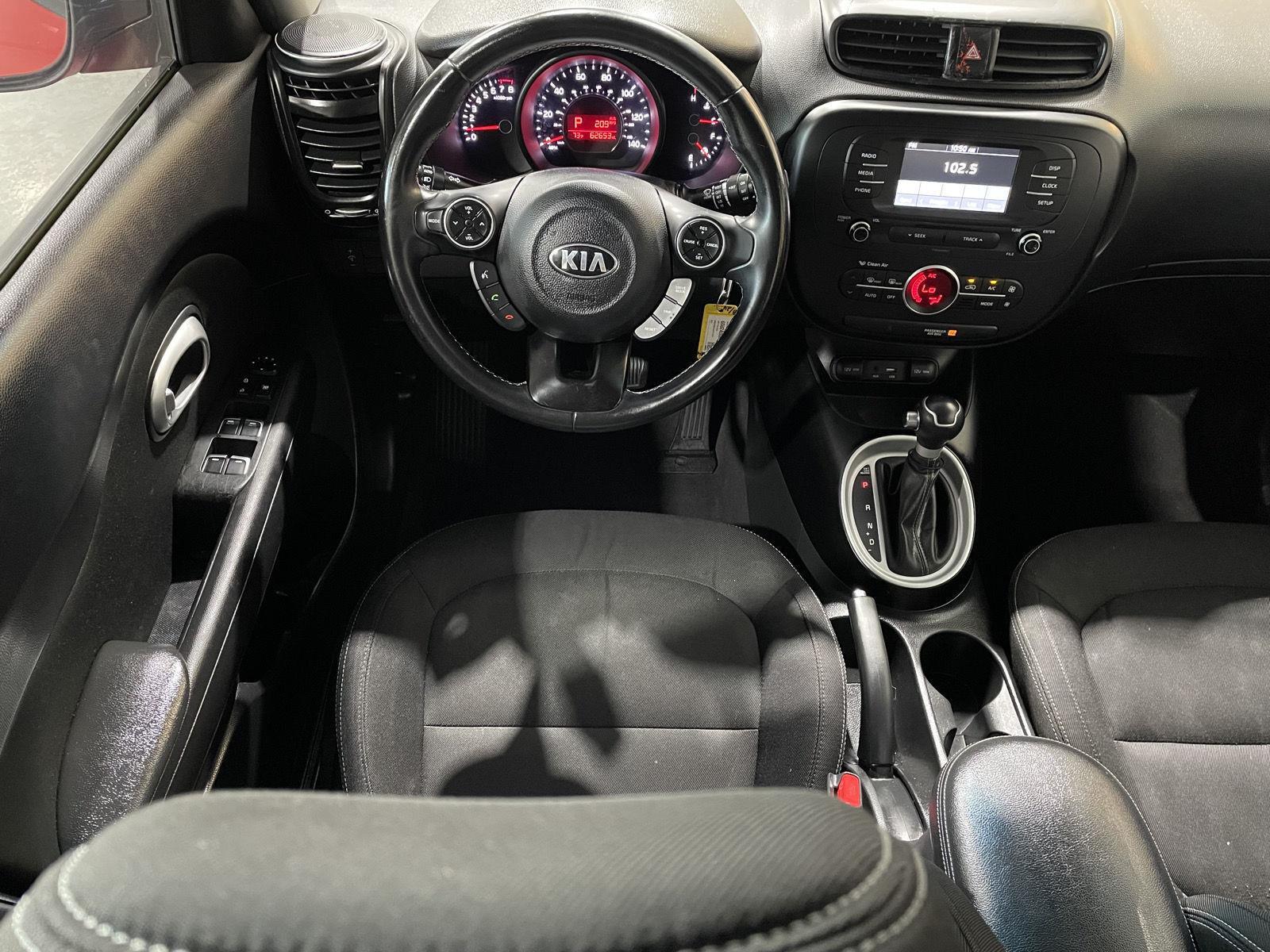 Vehicle photo 32