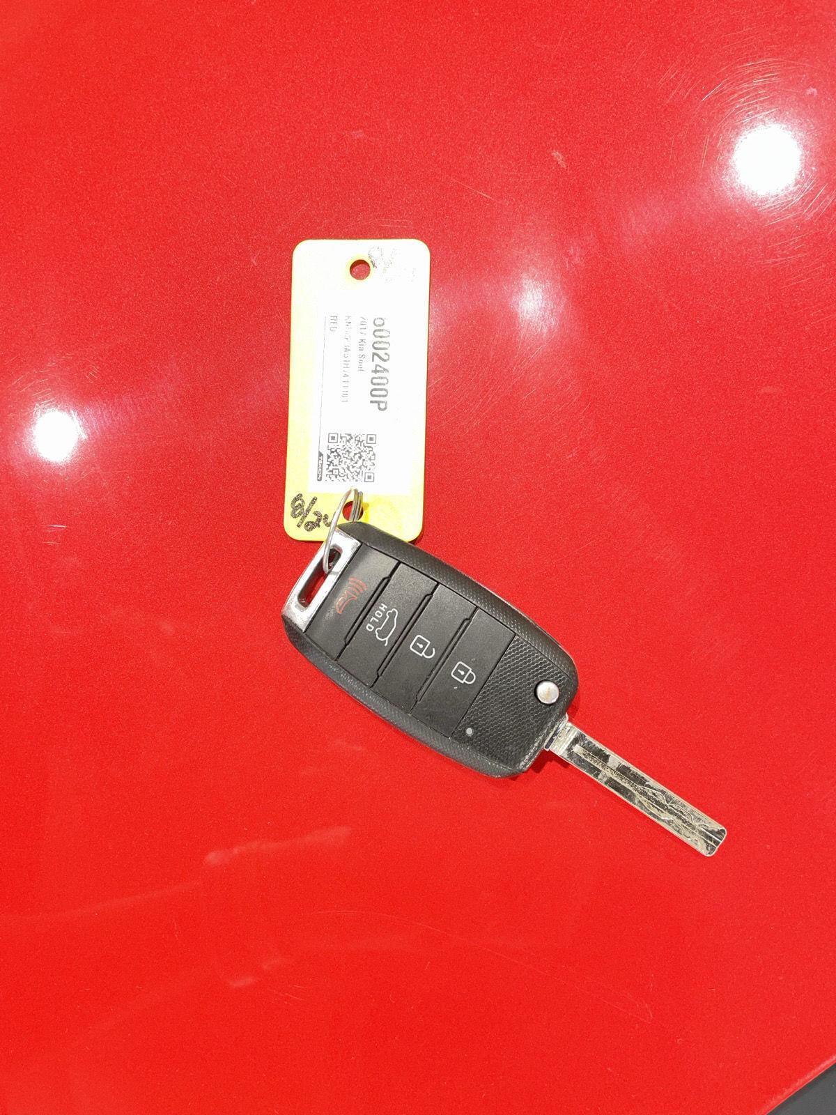 Vehicle photo 35