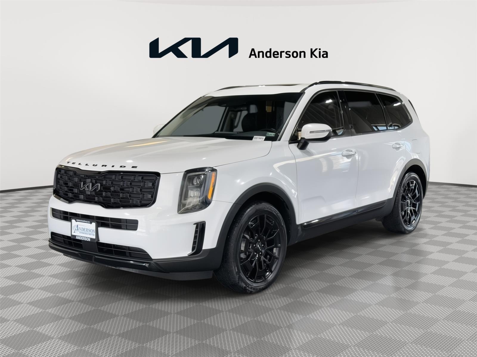 Vehicle photo 1