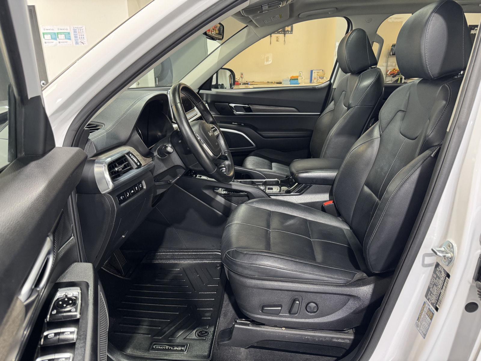 Vehicle photo 16
