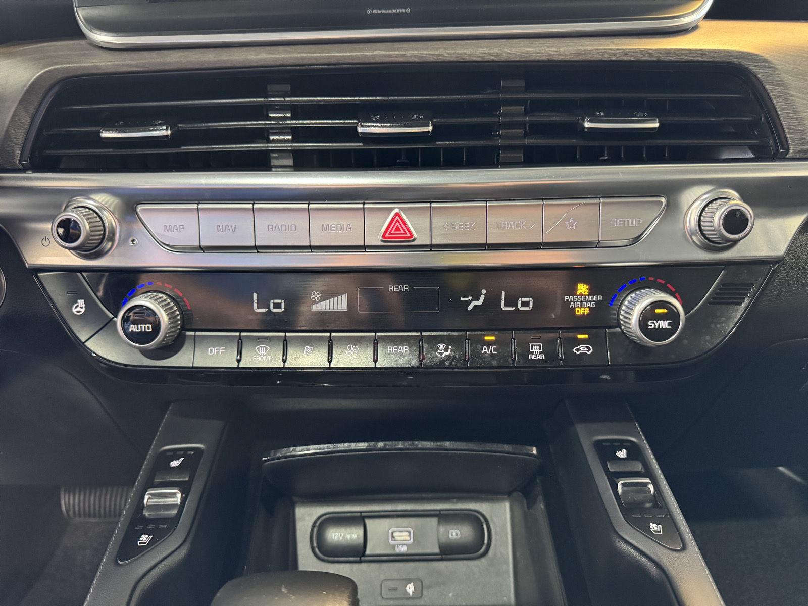 Vehicle photo 38