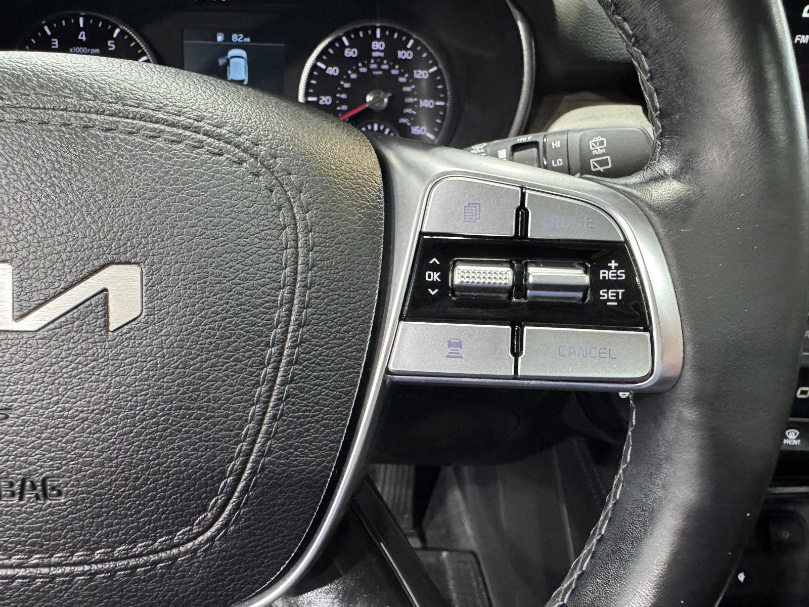 Vehicle photo 41
