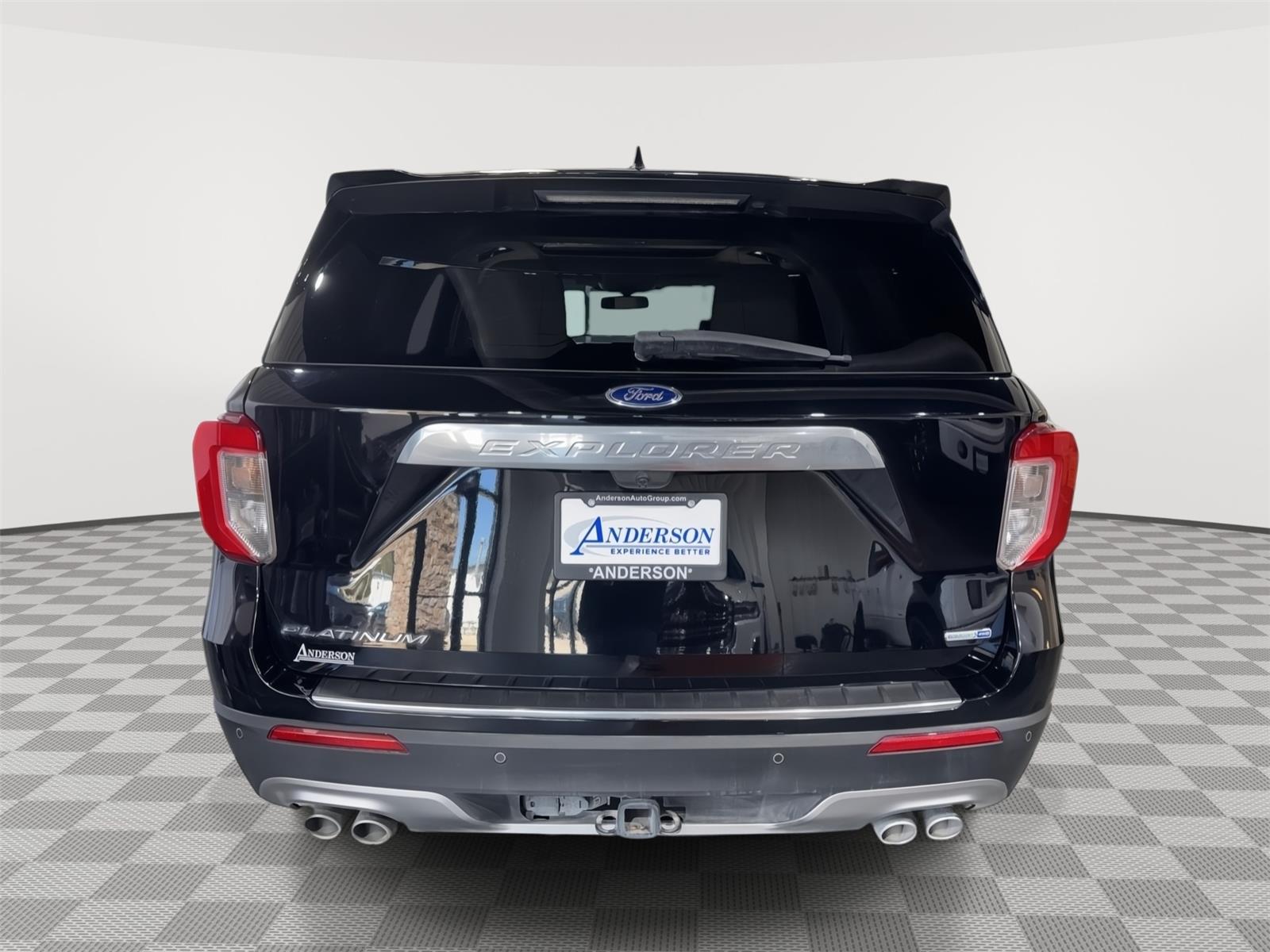 Vehicle photo 8