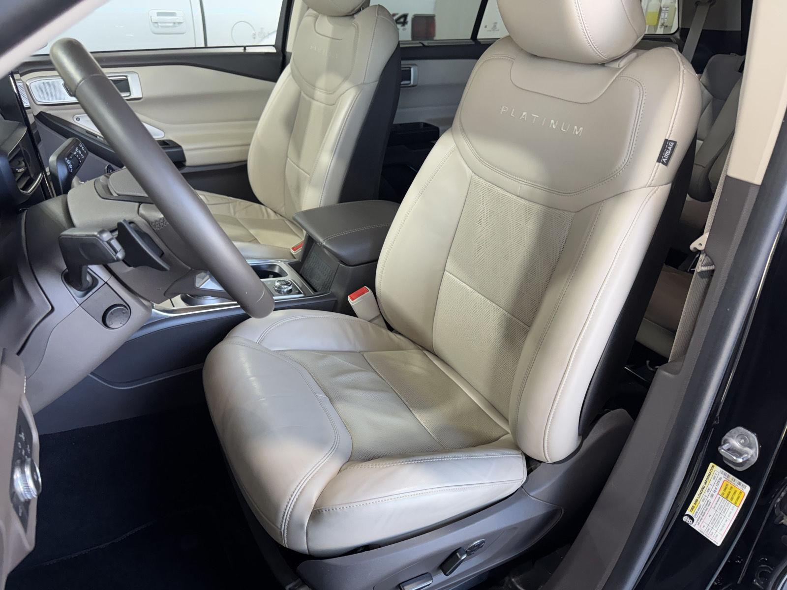 Vehicle photo 18