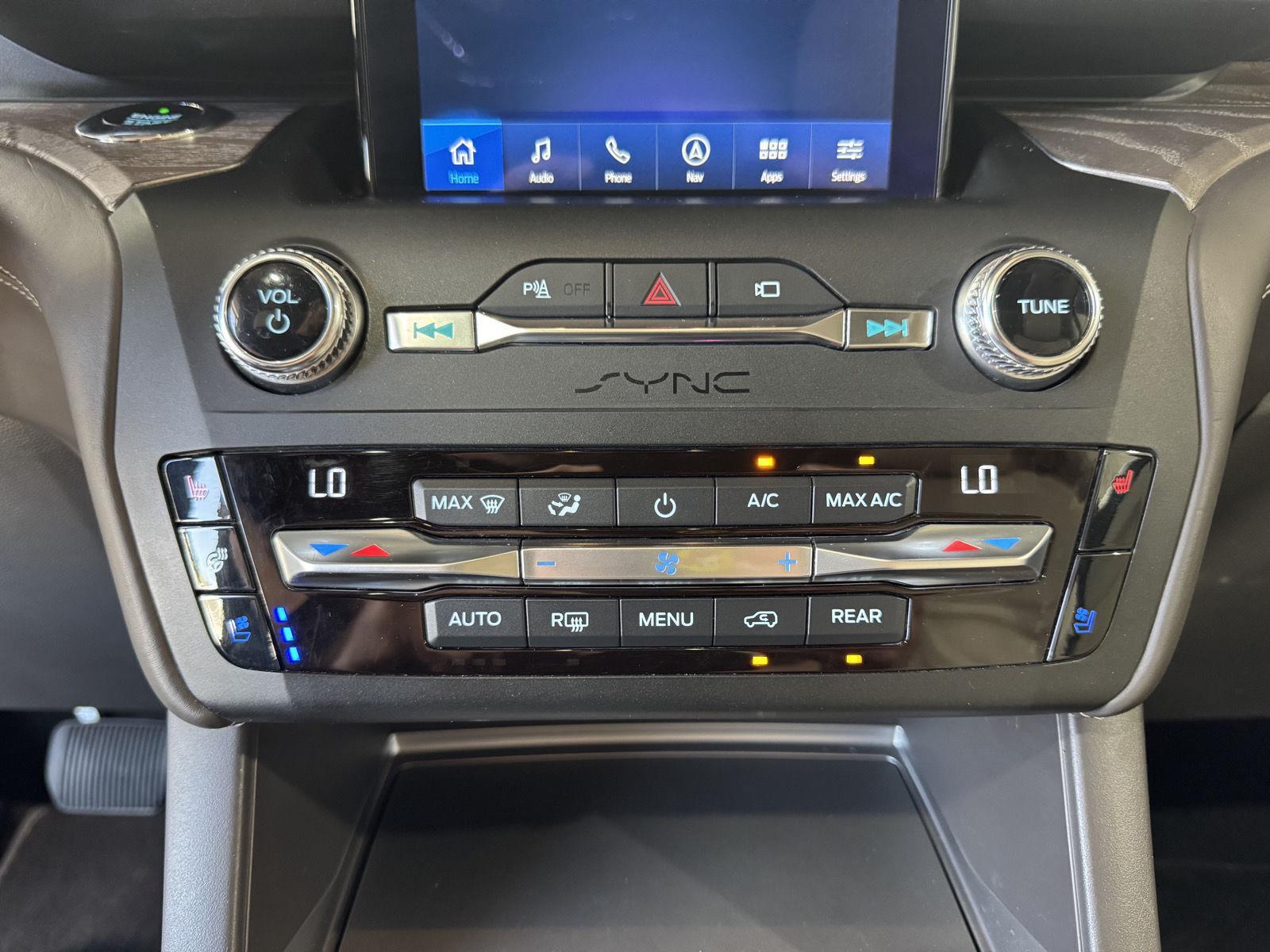 Vehicle photo 35