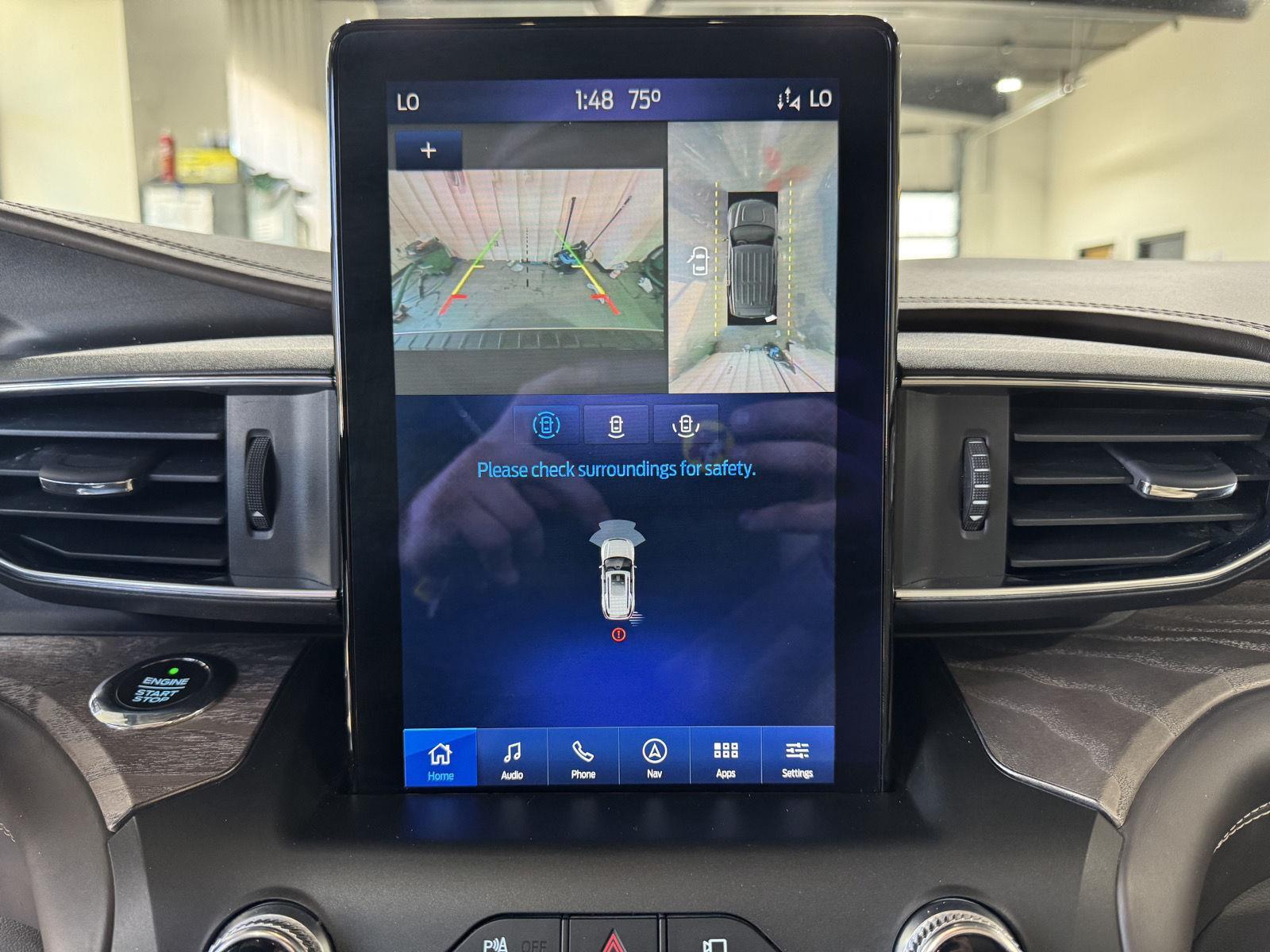 Vehicle photo 36