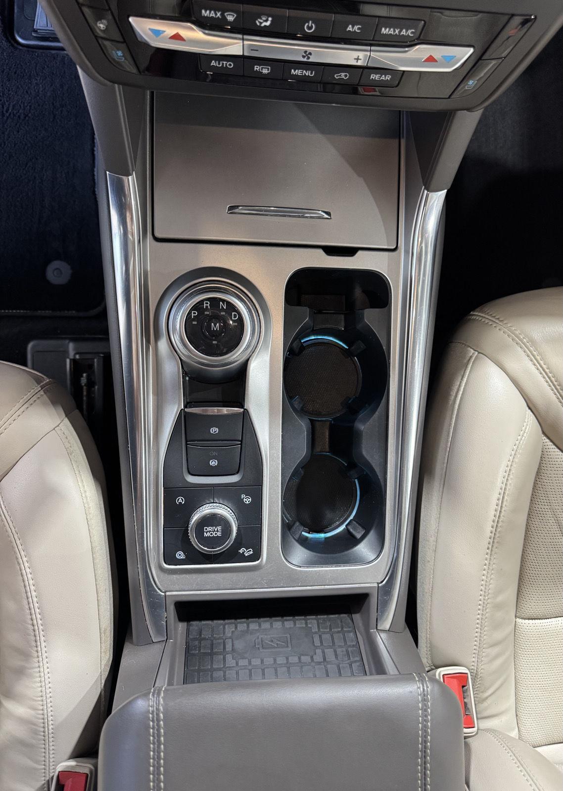 Vehicle photo 37