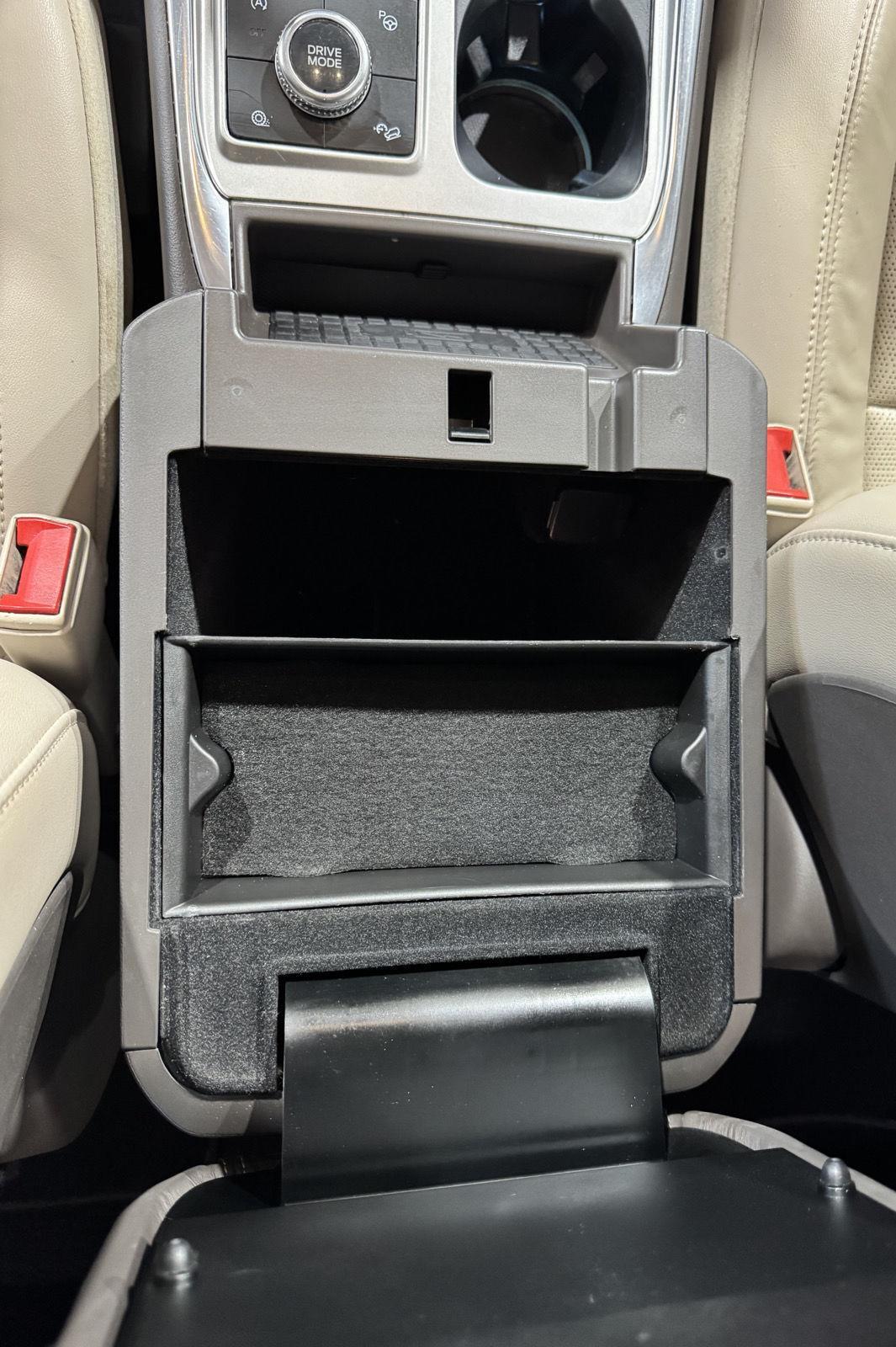 Vehicle photo 40