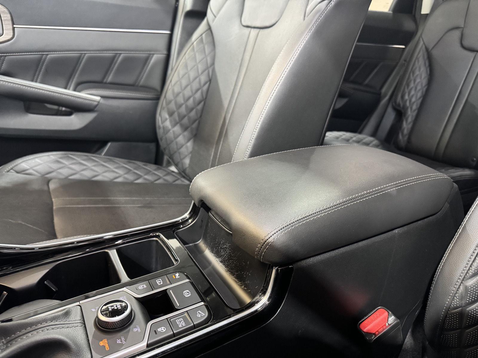 Vehicle photo 40
