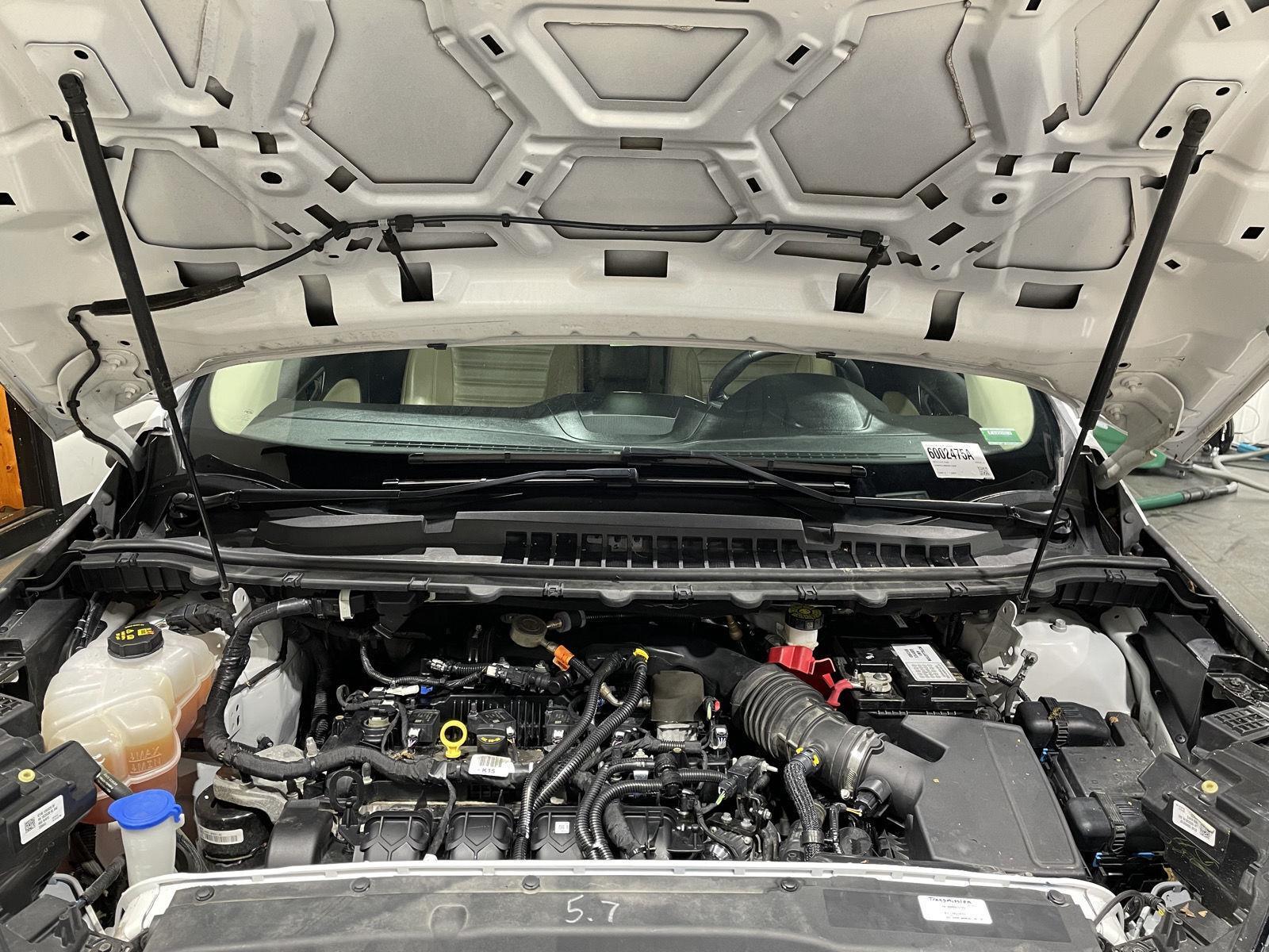 Vehicle photo 35