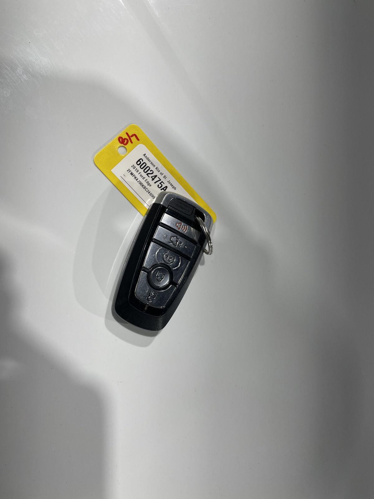 Vehicle photo 38