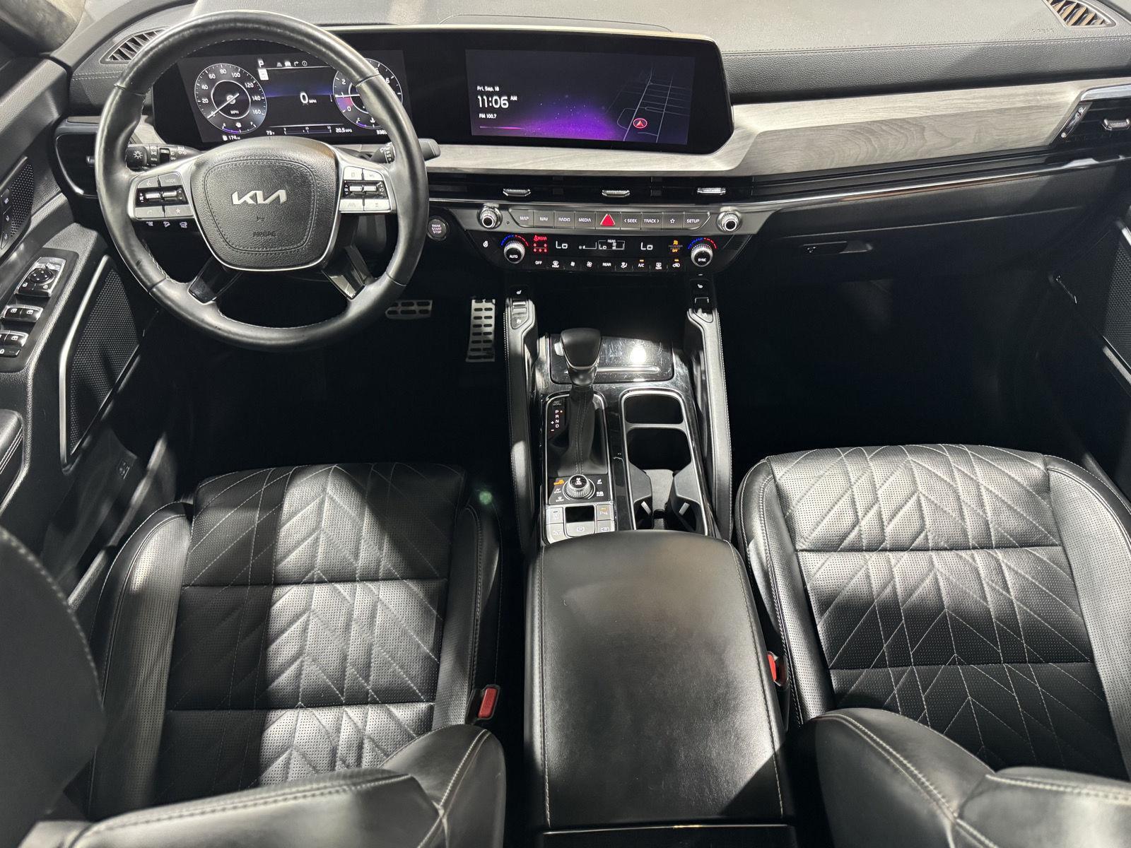 Vehicle photo 22