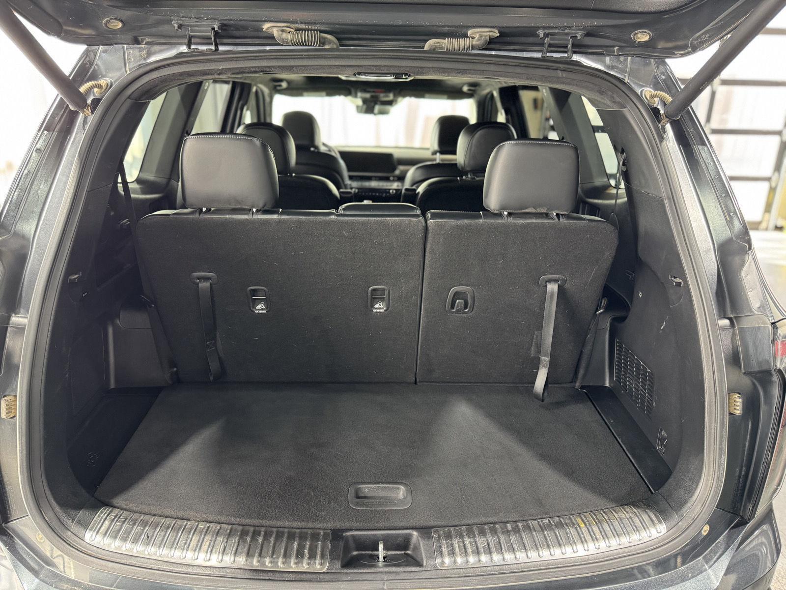Vehicle photo 46