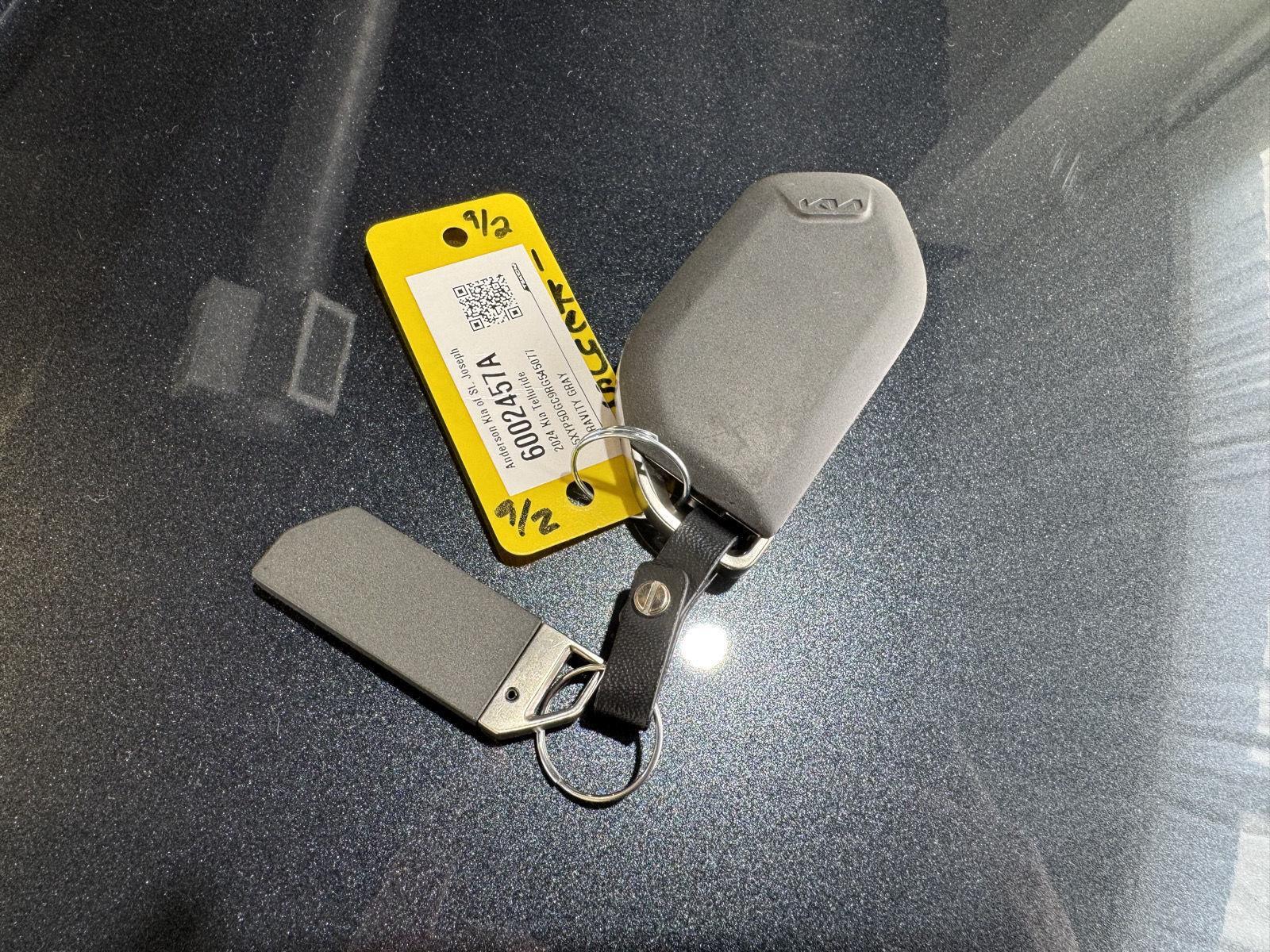 Vehicle photo 48