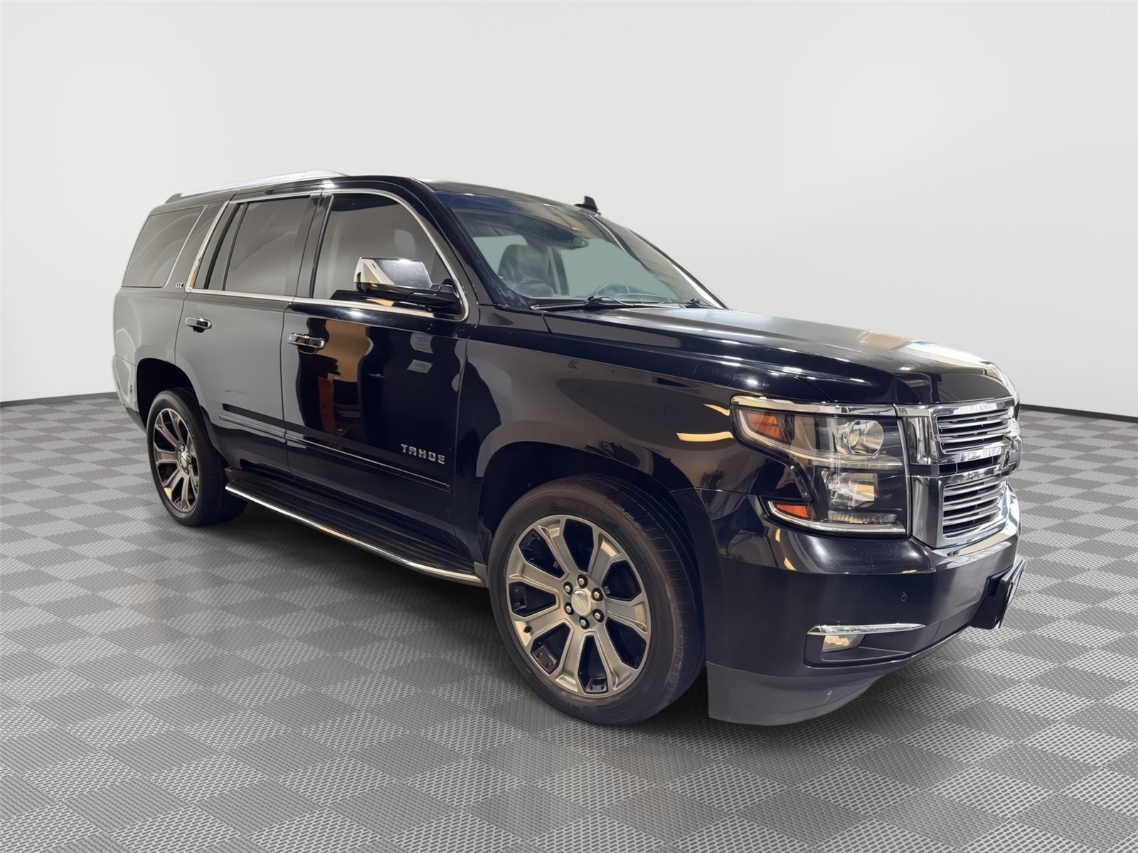 Vehicle photo 6