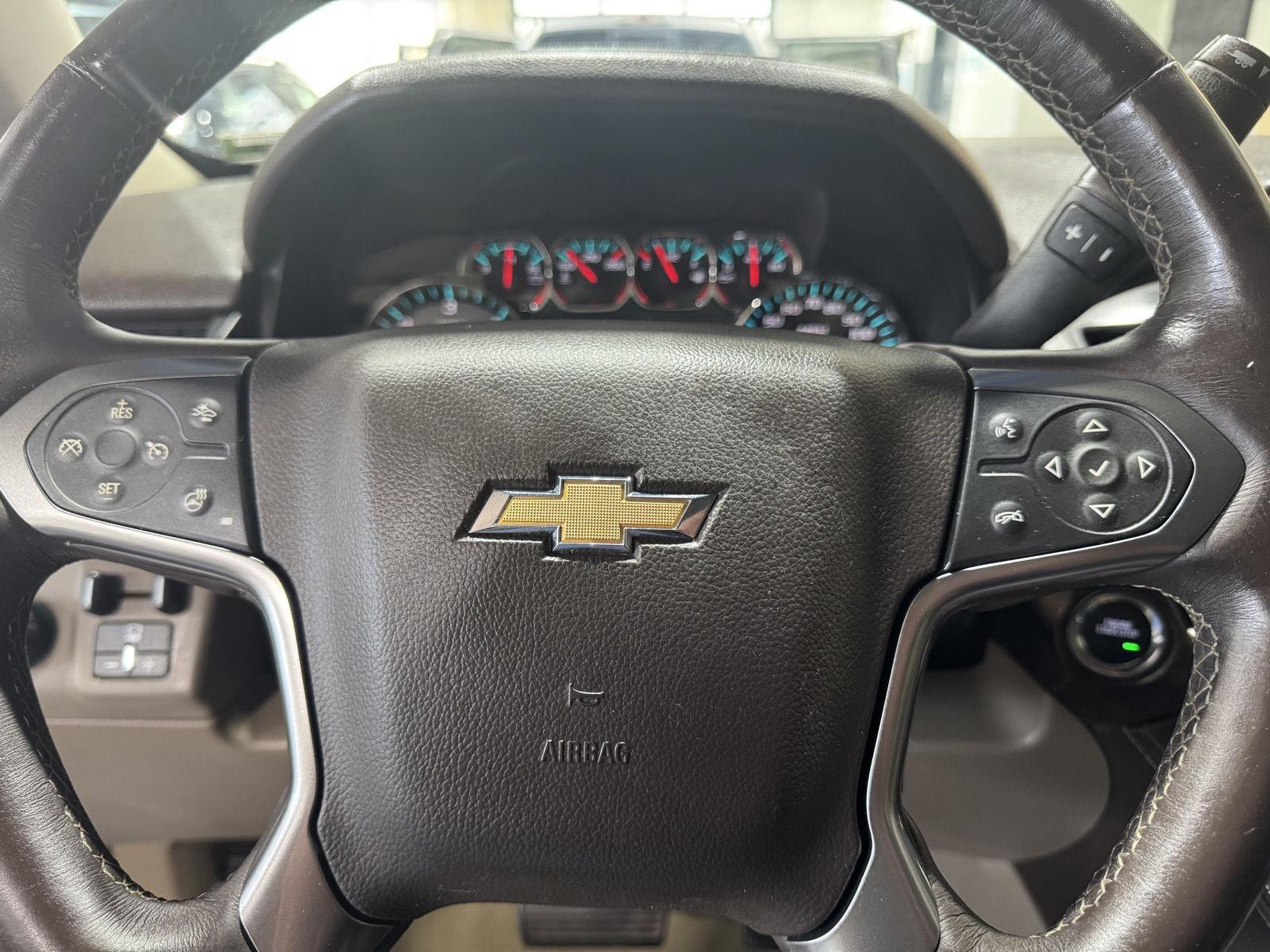 Vehicle photo 14
