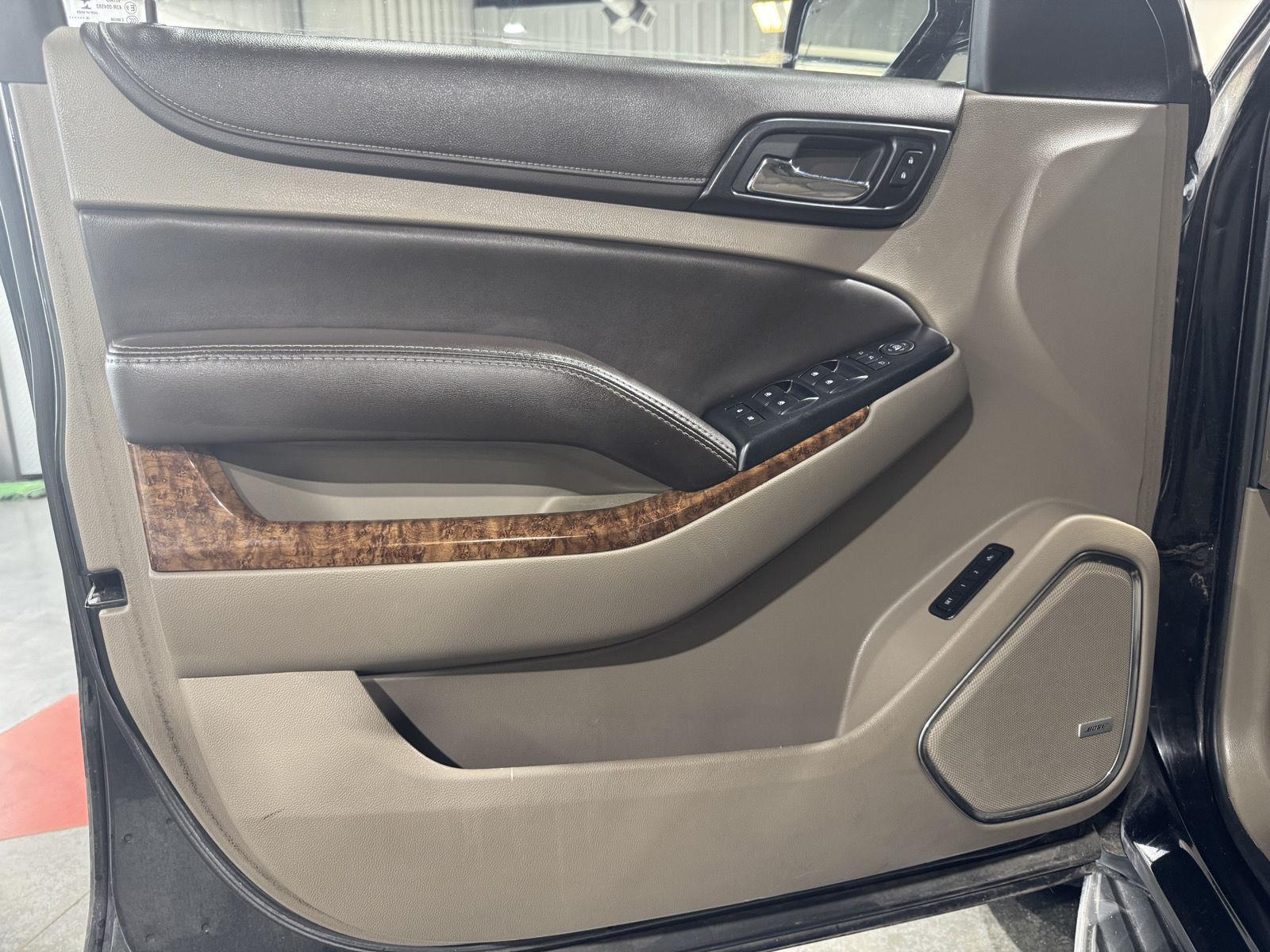 Vehicle photo 18