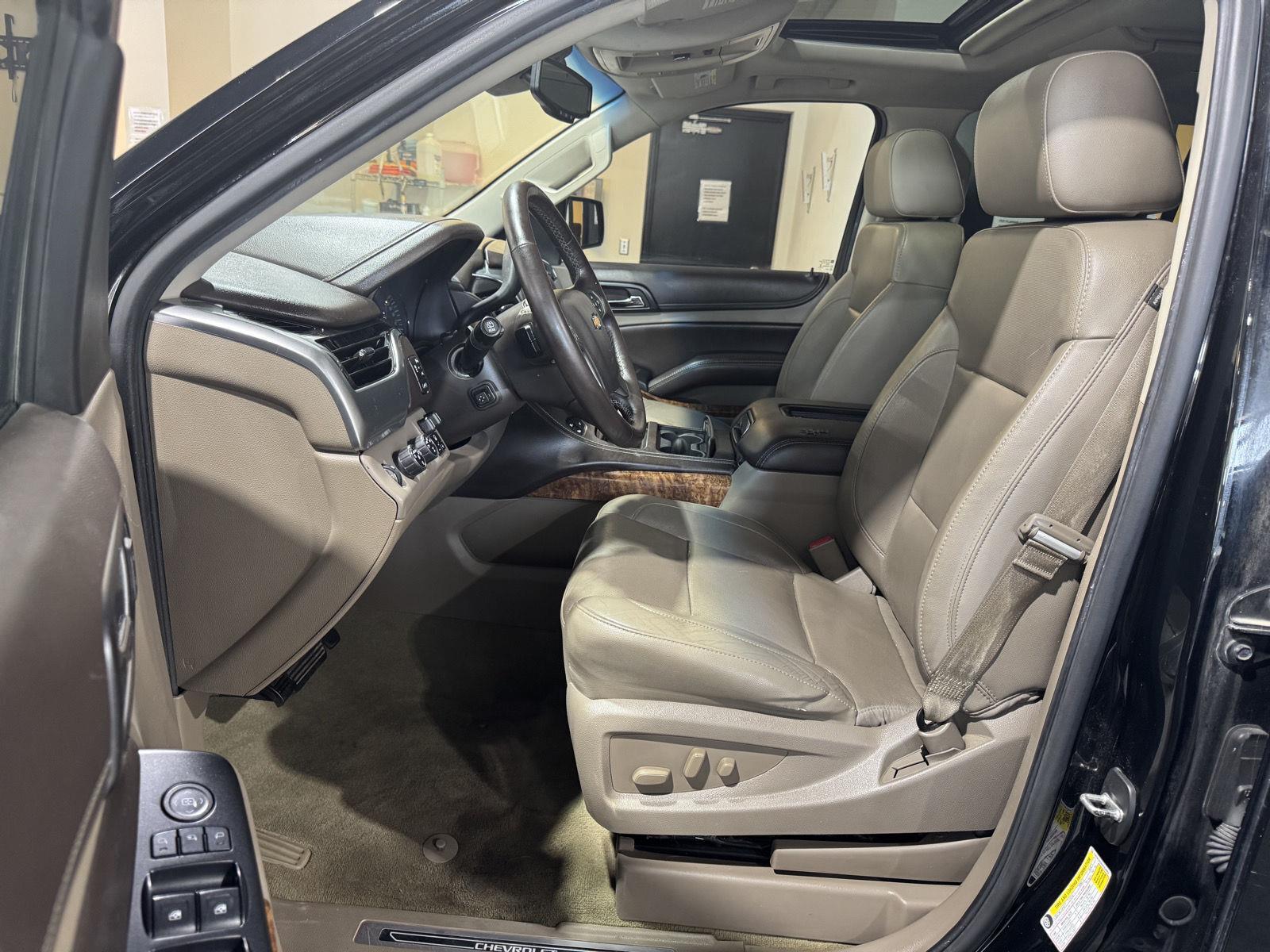 Vehicle photo 19