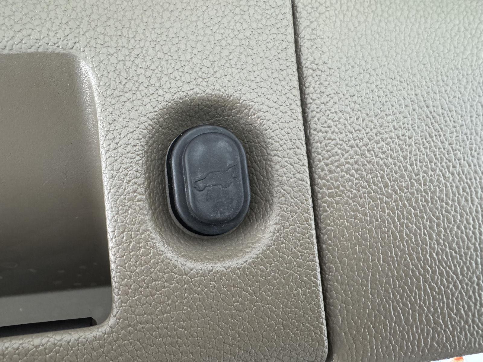 Vehicle photo 47