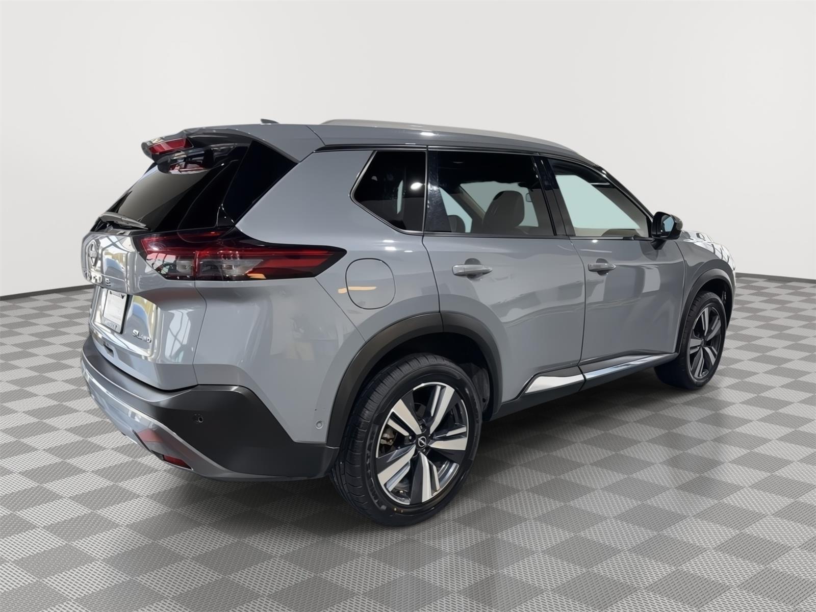 Vehicle photo 8