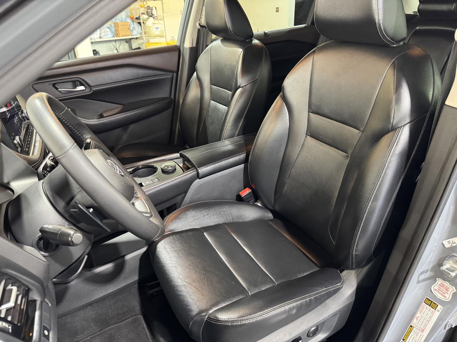 Vehicle photo 20