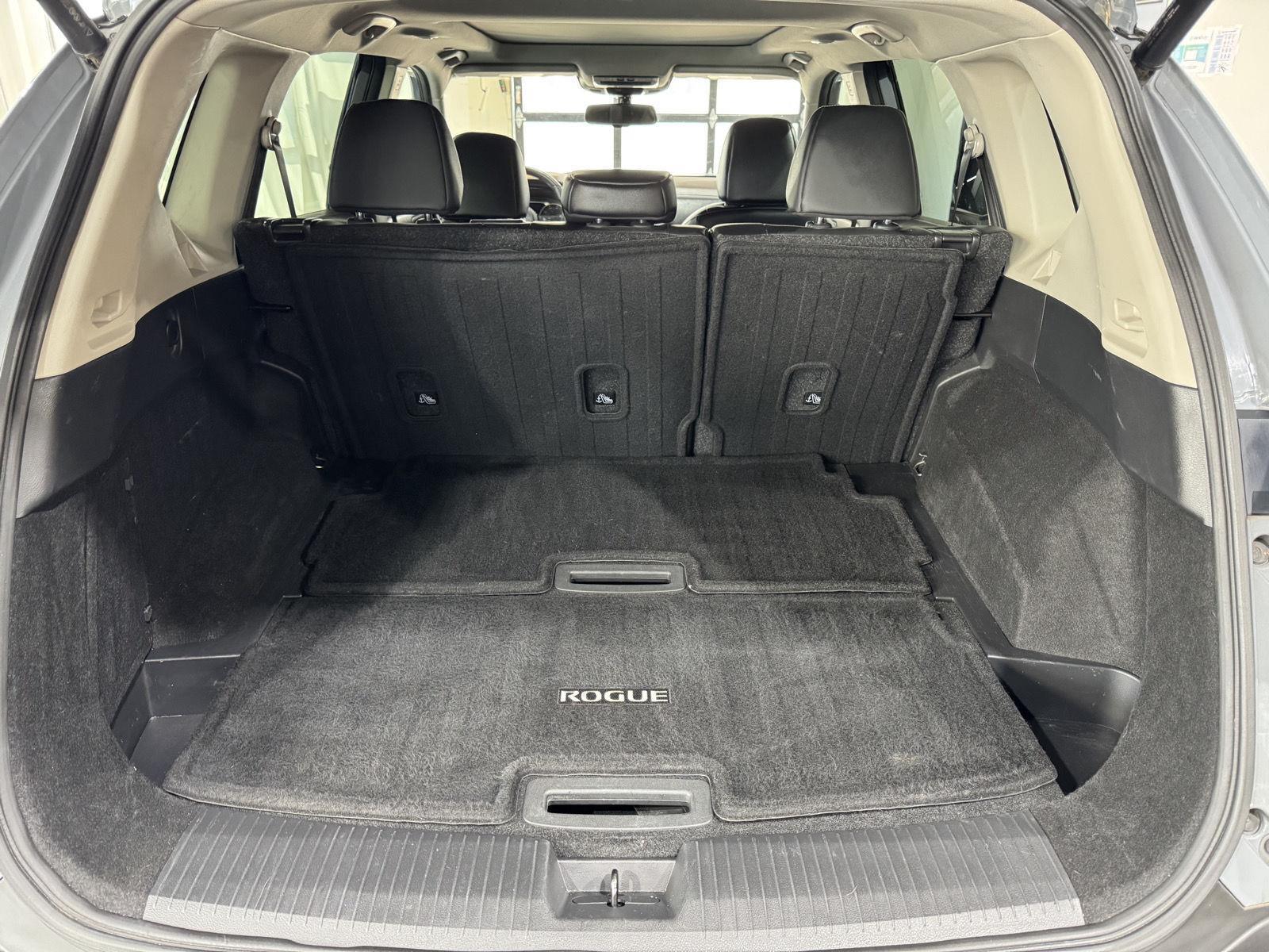 Vehicle photo 45