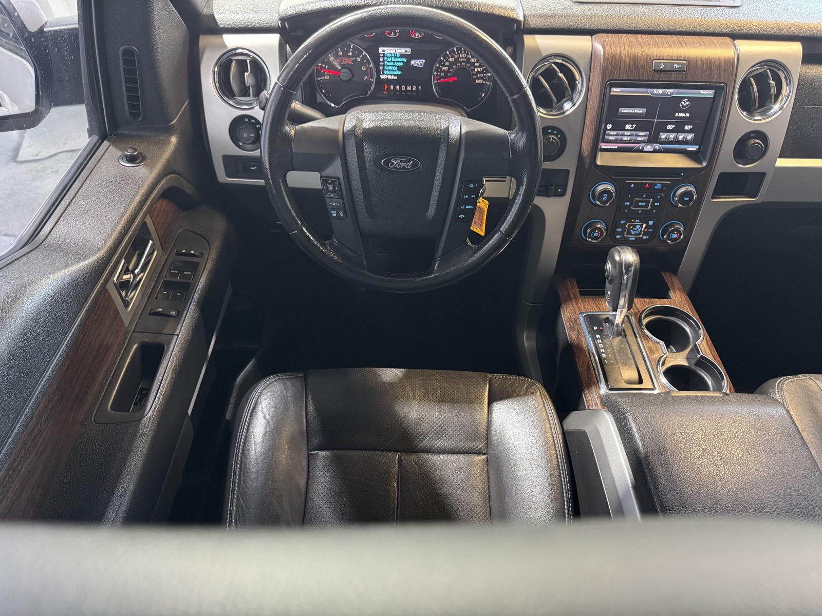 Vehicle photo 21