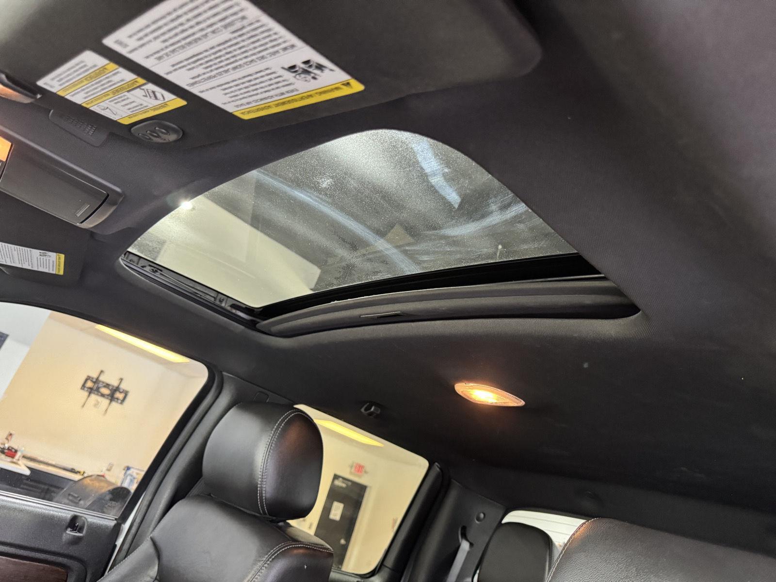 Vehicle photo 31