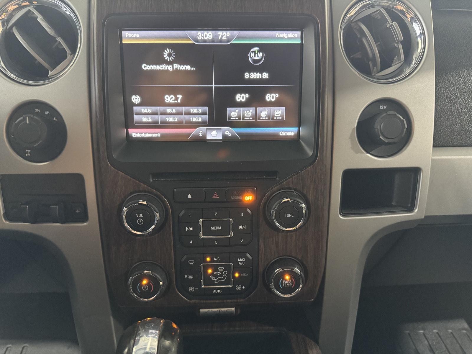Vehicle photo 32