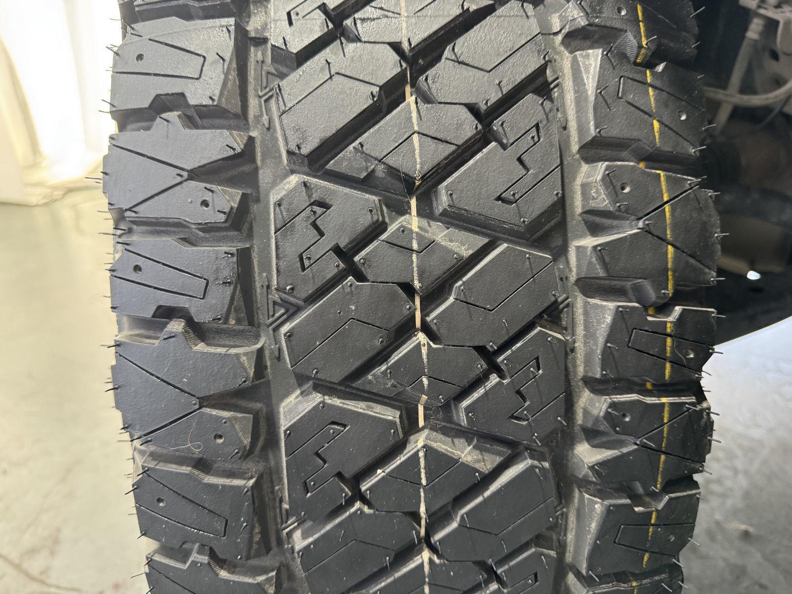 Vehicle photo 10