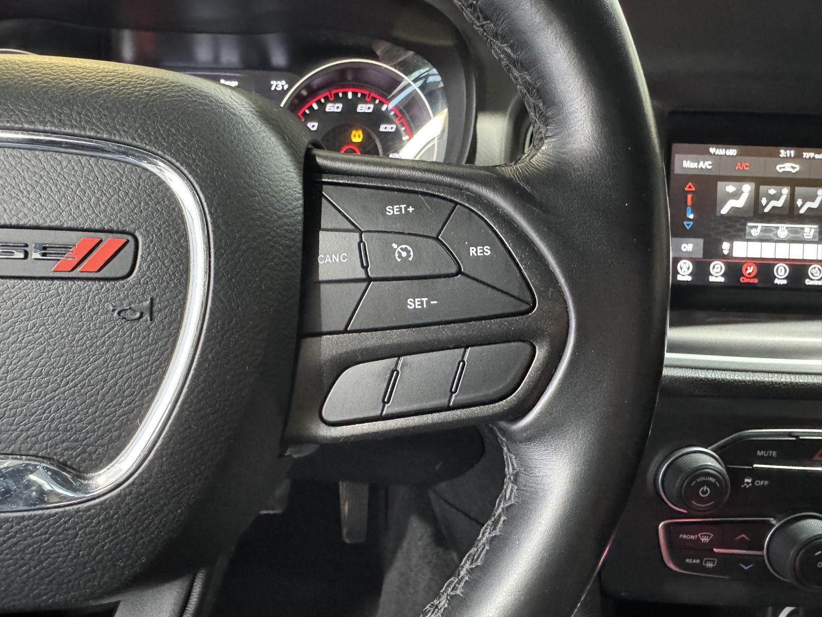 2022 Dodge Charger SXT - Photo 16
