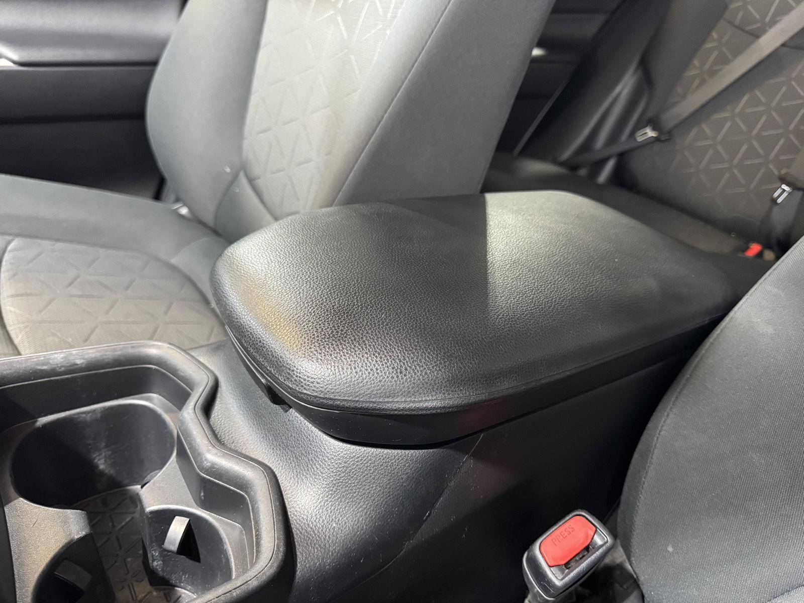 Vehicle photo 36