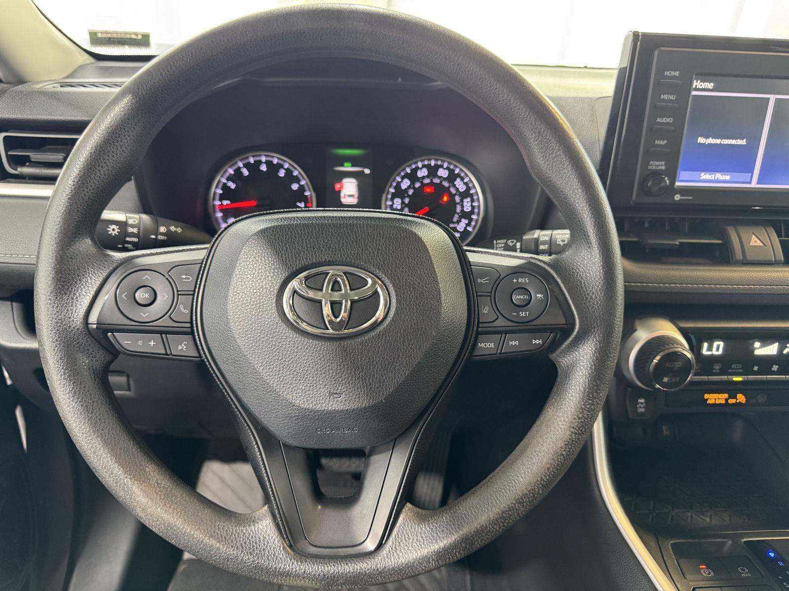 Vehicle photo 11