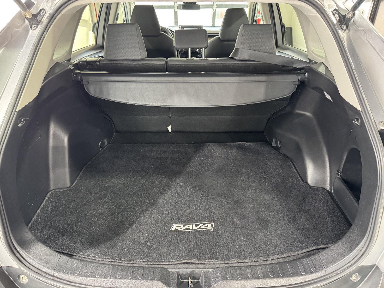 Vehicle photo 39