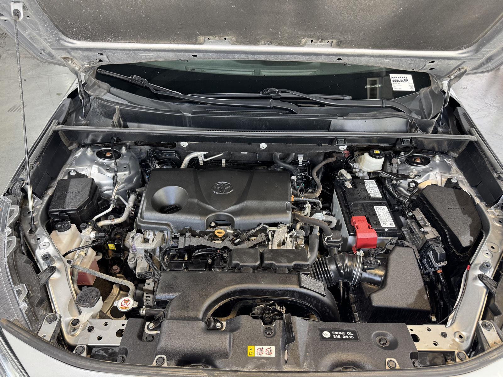 Vehicle photo 38