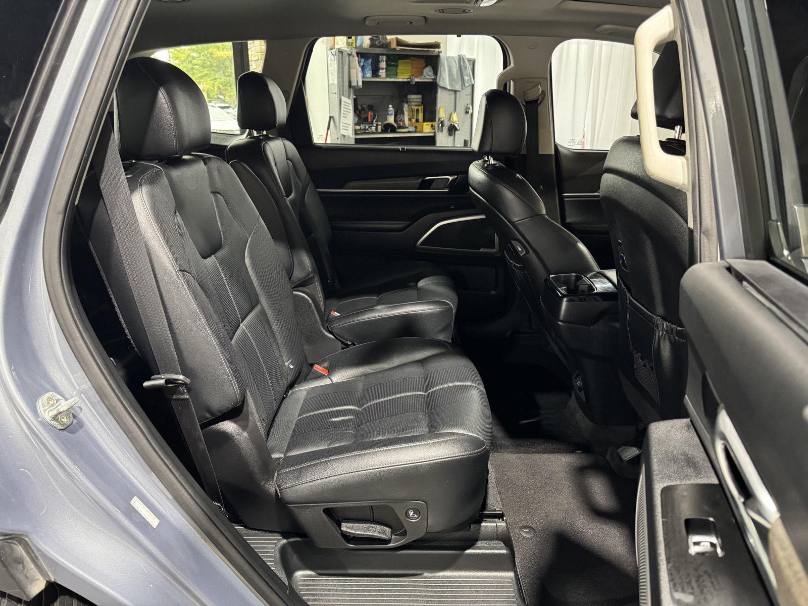 Vehicle photo 27