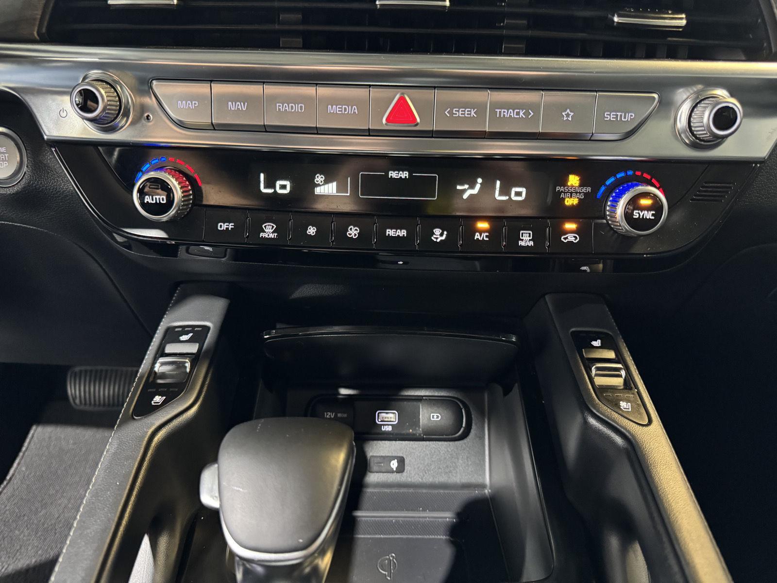 Vehicle photo 35