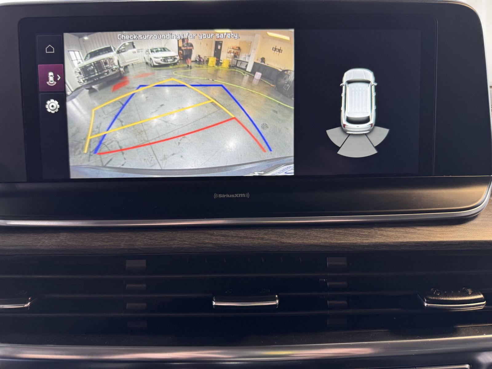 Vehicle photo 37