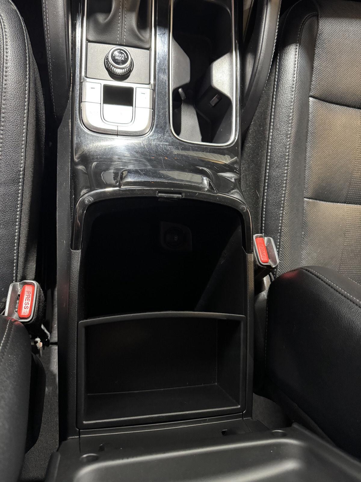 Vehicle photo 40