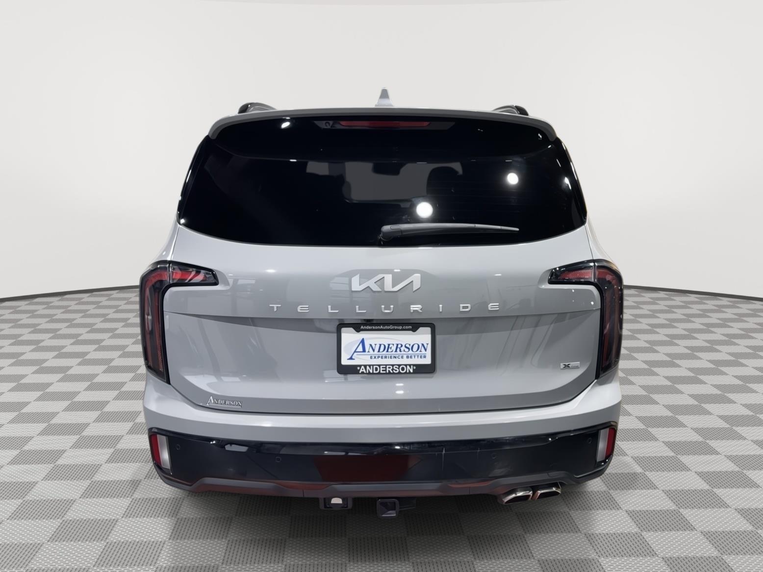 Vehicle photo 8