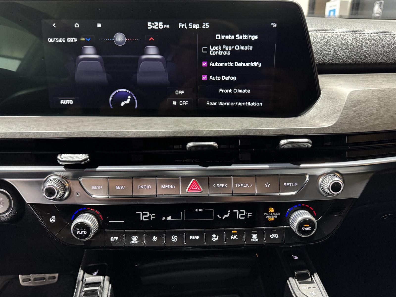 Vehicle photo 33