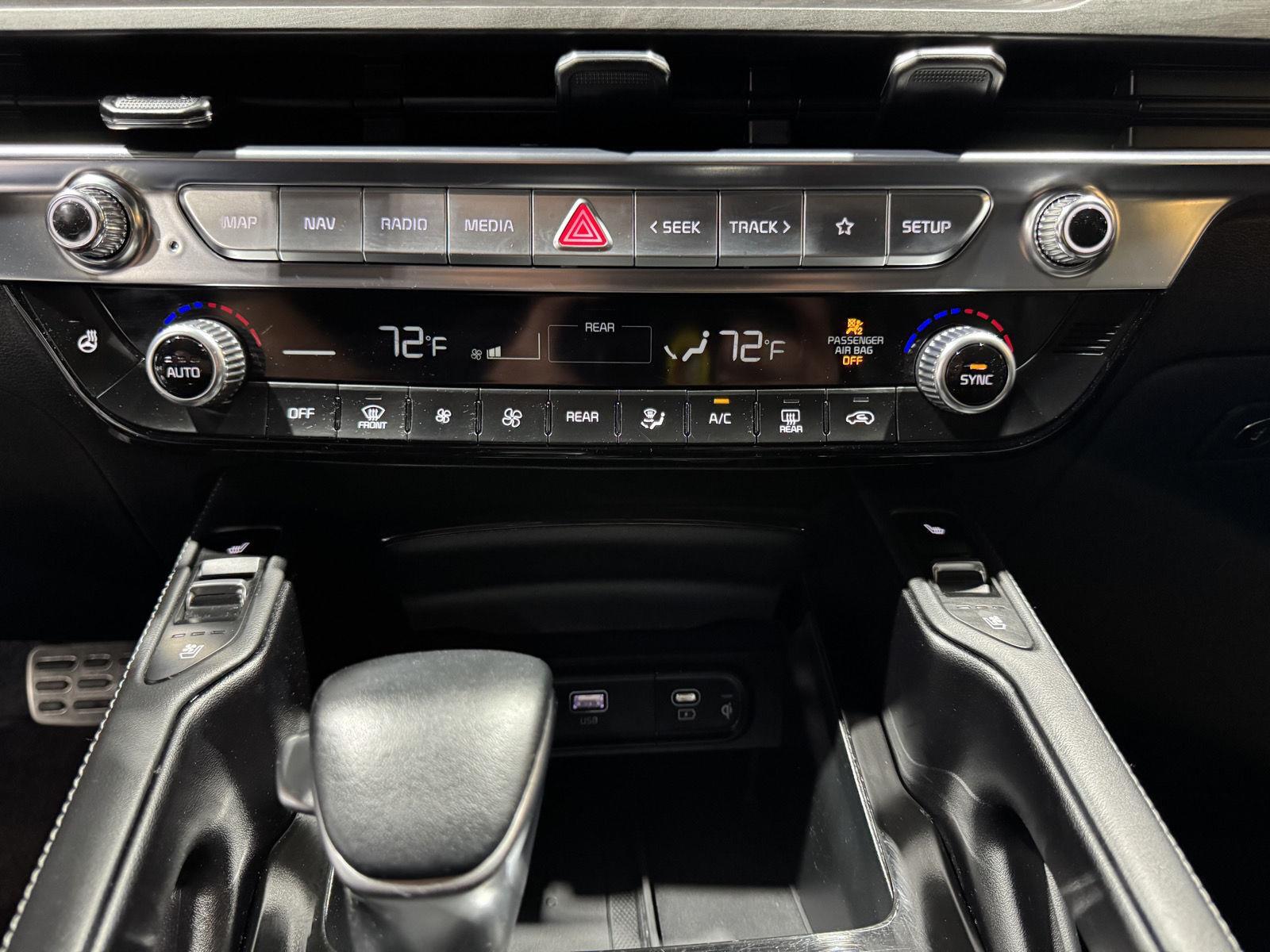 Vehicle photo 34