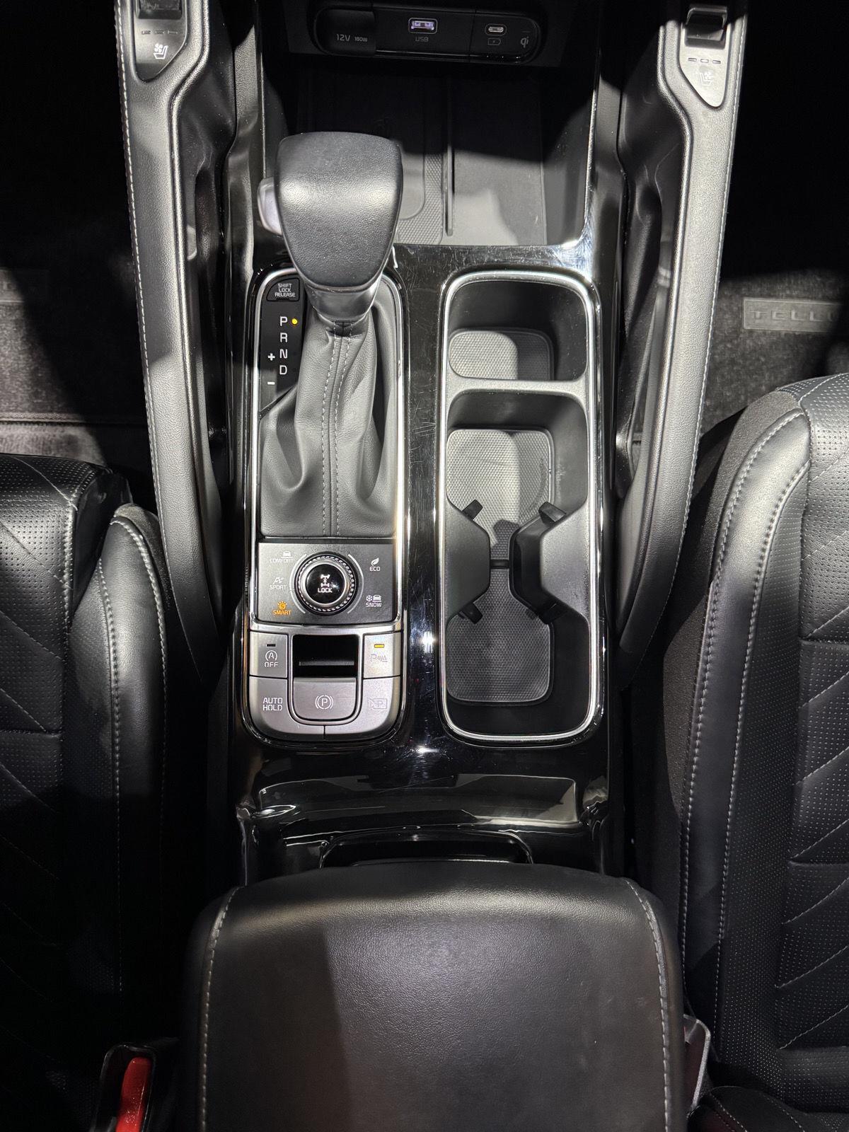 Vehicle photo 38