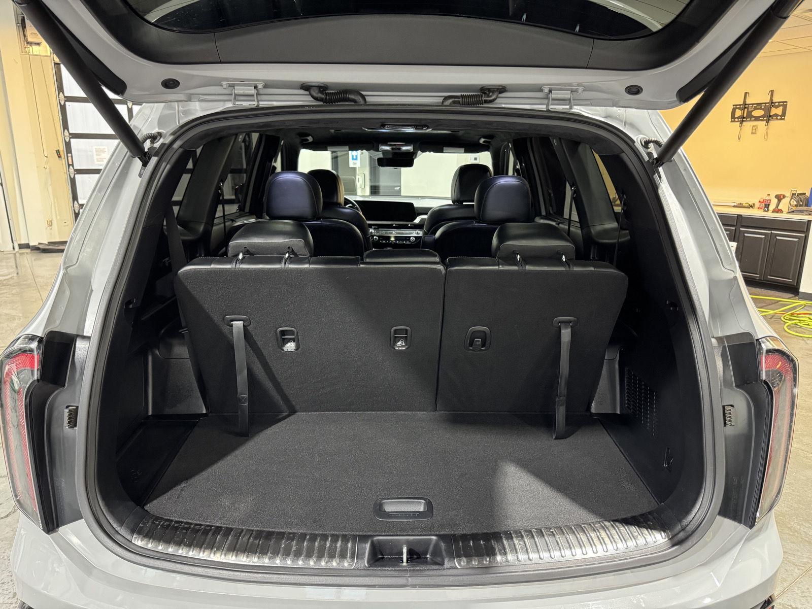 Vehicle photo 45