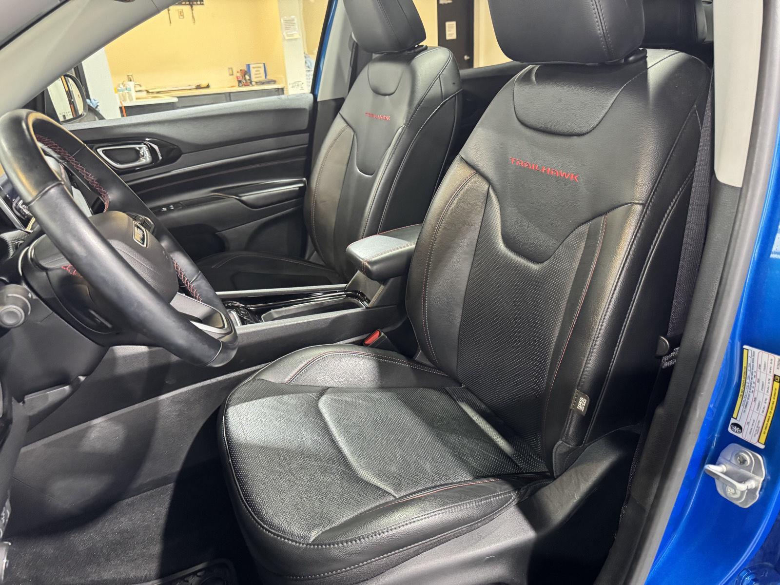 Vehicle photo 20