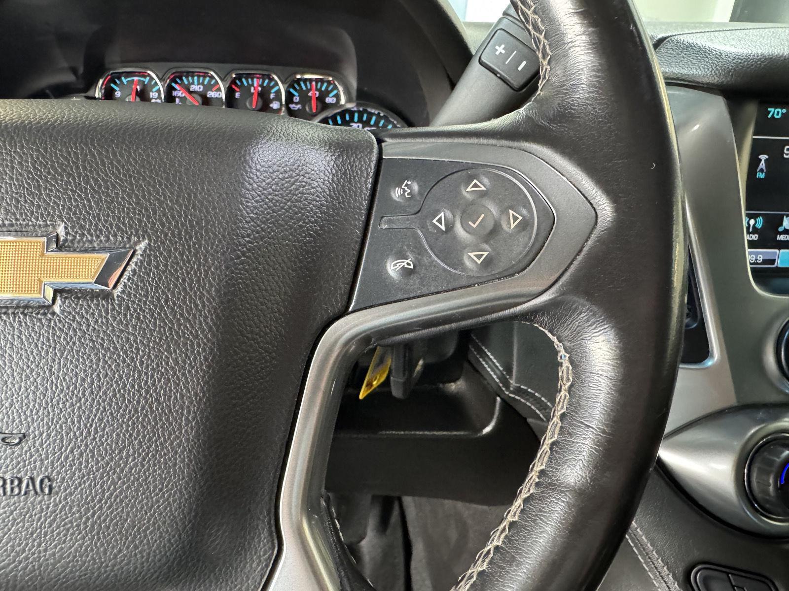 Vehicle photo 14