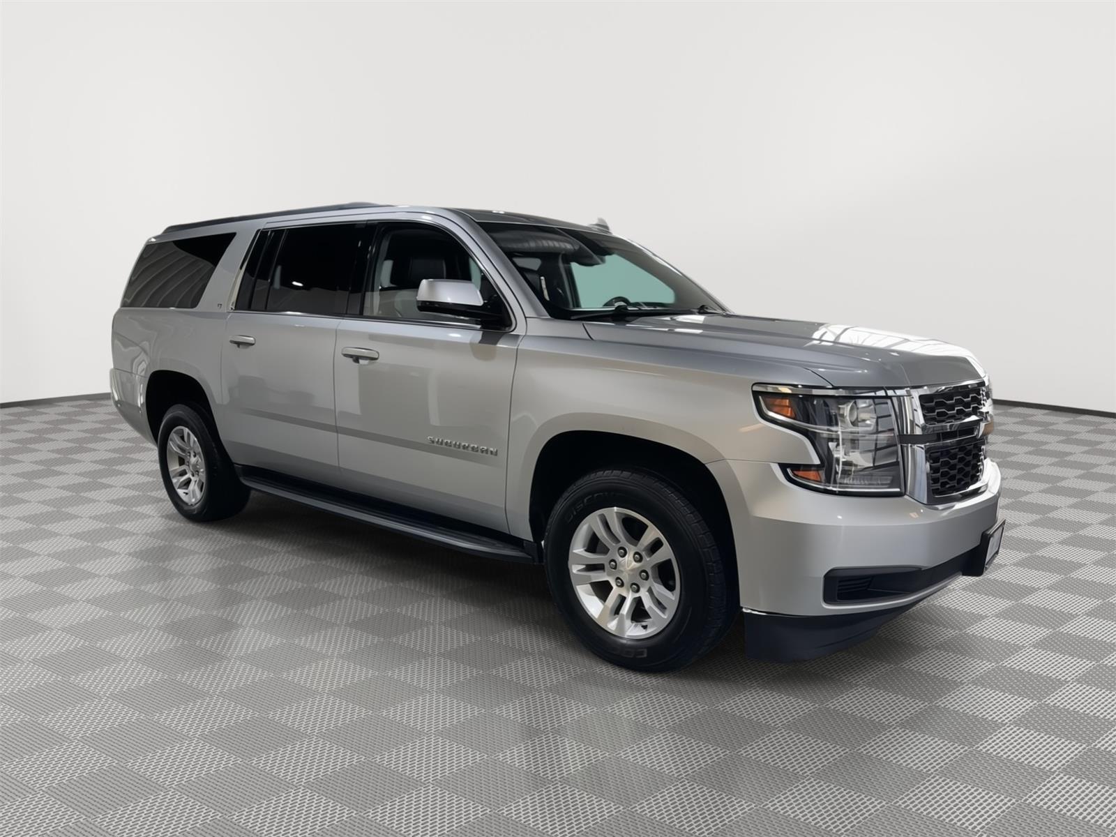 Vehicle photo 17