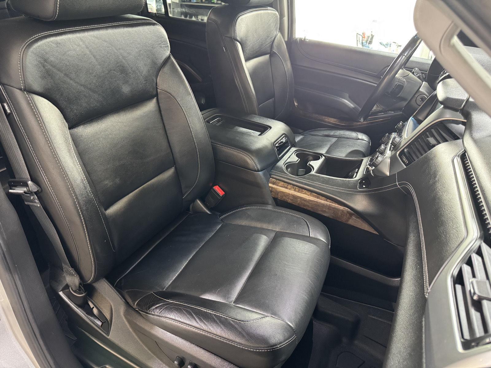 Vehicle photo 27